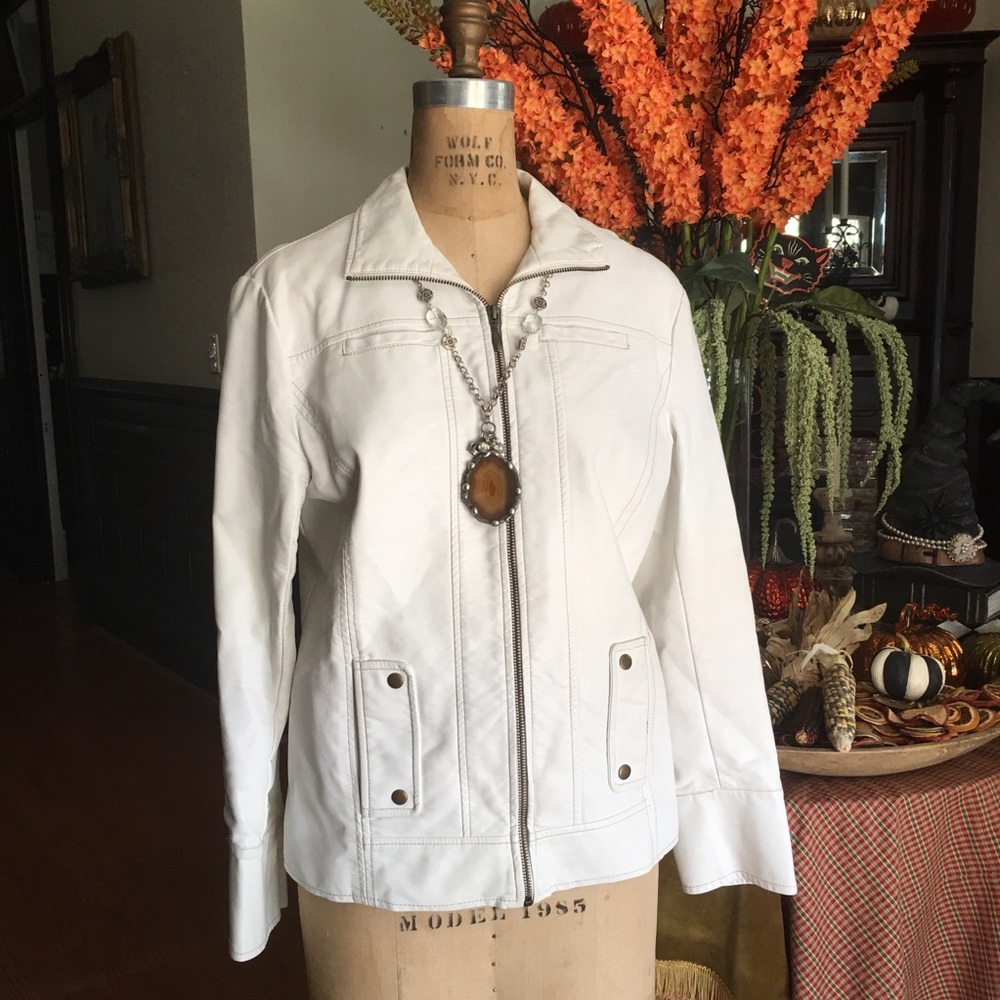 Chico’s cream faux leather  jacket. Size 8 GUC